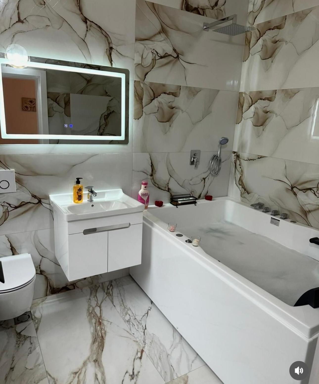 Qyteza Guest House & Camping Shkoder Ngoại thất bức ảnh
