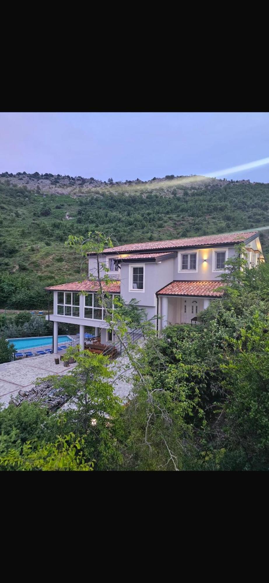 Qyteza Guest House & Camping Shkoder Ngoại thất bức ảnh
